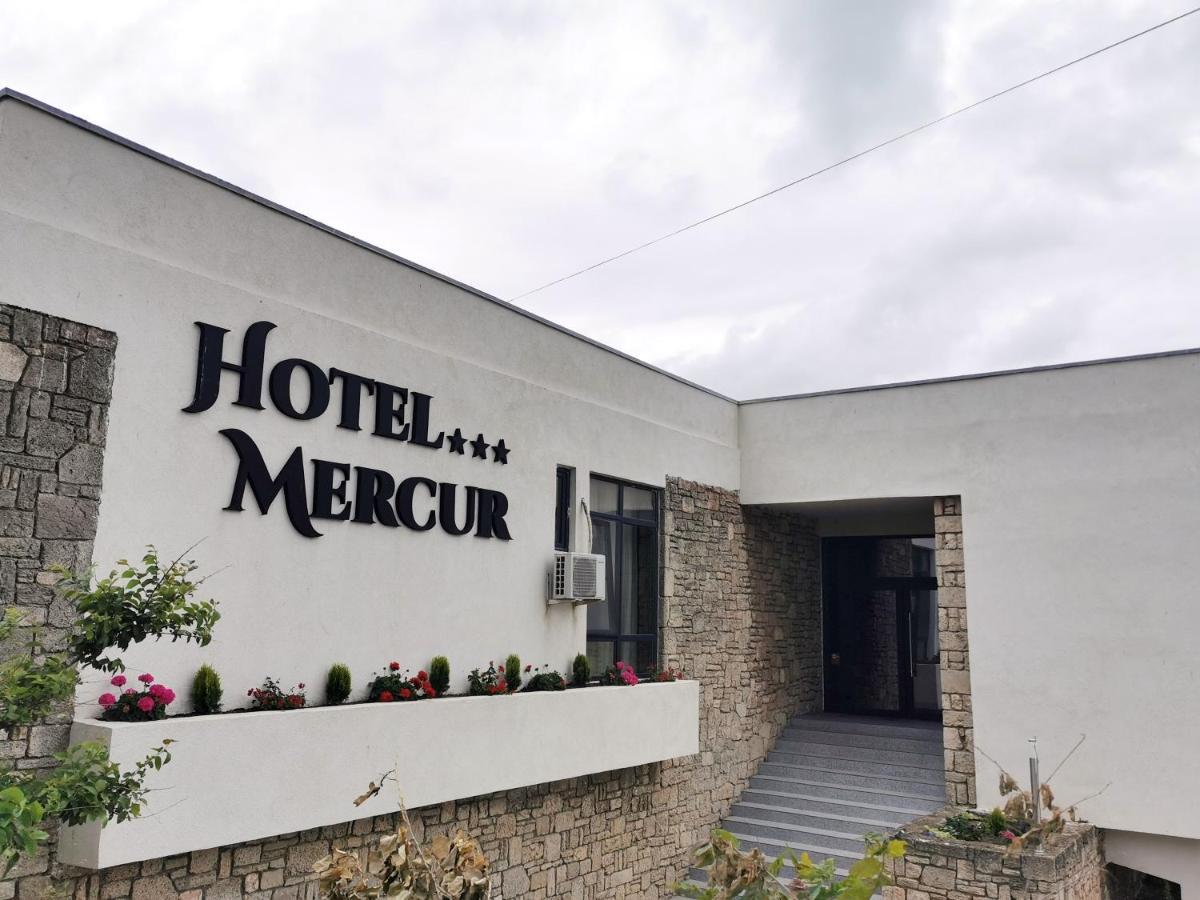 Hotel Mercur 에포리수드 외부 사진